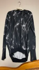 プリント ダイダイ柄 フード付きTシャツ