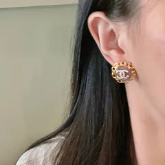 【今日特価】CHANEL ヴィンテージ ダブル C ピアス 送料無料 限定在庫セール価格！