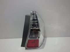 車検用にも ZVW41ZVW40 前期プリウスα テールランプ左側 - メルカリ