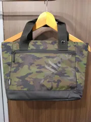Callaway - coco 中古 キャロウェイ Callaway トート型ボストンバッグ カーキ系 グリーン系 くまカモフラ柄 ロッカーバッグ ショルダー付き 迷彩 Callaway ゴルフ ボストンバッグ（性別：レディース）｜ゴルフ用