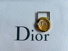 Christian Dior 英字ロゴ ラウンドチャームキーリング