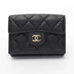 シャネル CHANEL 三つ折り財布 クラシック スモール フラップ ウォレット マトラッセ AP0230 ラムスキン（羊革） マトラッセ 三つ折財布 レディース Used B