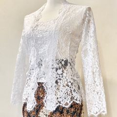 Kebaya クバヤ レーストップス ホワイト インドネシア 民族衣装