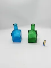 花器 ガラス製 青色 緑色 一輪挿し 2個セット 水盤 窯 工房 池坊 変形 シンプル 生花 華道 手作り アンティーク レア レトロ インテリア ビンテージ 昭和 24428四つ葉[YT00505]