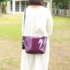 軽量！エナメルショルダーバッグM パープル