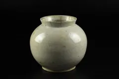 李朝壷　丸壷　白磁　塩笥壺　韓国骨董品.スッカラ.アンティーク.古民芸.立原正秋 李朝壷 丸壷 白磁 塩笥壺 韓国骨董品.スッカラ.アンティーク.古