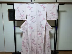 着物 小紋 正絹 / 薄桃色系 ピンク / 生地 ザラメ 花柄 / 身丈約154cm 裄丈64cm 袖幅48cm 後幅29cm 前幅23cm TCS着物 W13