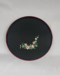 桂由美 漆塗り丸盆 金彩花模様 和モダン