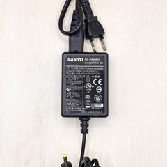 SANYO VAR-G8 サンヨー 純正 純正品 ACアダプター アダプタ 電源アダプター Xacti ザクティ ビデオカメラ ハンディカム 5V 2A プラグ外径 約 4.0mm センタープラス 0516-1352