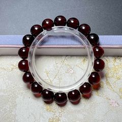 石のつぐみ 「高品質宝石質ガーネット16mm 大玉 守護石ブレス」 - メルカリ