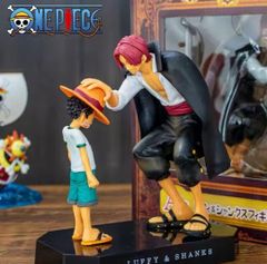 まとめ売りワンピース ルフィ & シャンクス フィギュアセット　公式ショップ購入 まとめ売りワンピース ルフィ & シャンクス フィギュアセット 公式