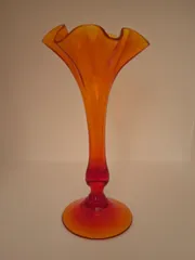 琉球ガラス　花瓶赤