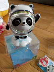 オリンピック冬季競技大会北京2022公式グッズ ビンドゥンドゥン（冰墩墩）