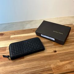 ボッテガヴェネタ　イントレチャート　ラウンド　ファスナー　財布　ブラック