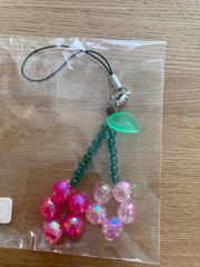 キーホルダー　さくらんぼ　ハンドメイド　ビーズ