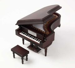 ミニチュア楽器 フィギュア グランドピアノ 18cm ブラウン（茶色） （約18x12x10cm) 飾り物です音はなりません
