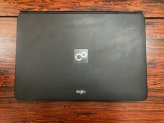 【ジャンク品】ノートパソコンFUJITSU　LIFEBOOK A550/B（FMVNA3BE）