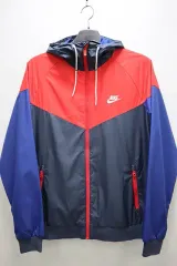 Nike(ナイキ） ウインドランナー フード付きジャケット 春秋用