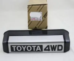 トヨタ 純正 ランドクルーザー ライセンスプレート ランプ カバー Cover License Plate Lamp Genuine JDM OEM メーカー純正品 TOYOTA LEXUSのサムネイル