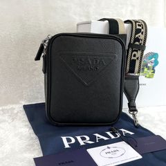 新品✨PRADA プラダ ショルダーバッグ レザー