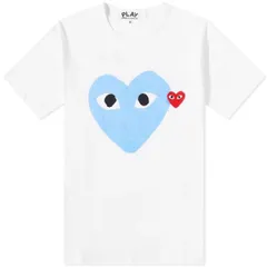 【送料無料】 コム・デ・ギャルソン メンズ Tシャツ トップス Comme des Garcons Play Red Heart Colour Heart Tee White Red & Blue