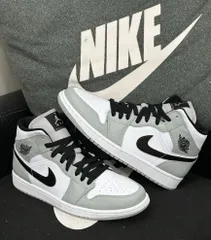 NikeAirJordan1 Midブラック/ホワイト 10.5US(27.5)