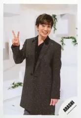 【中古】生写真(ジャニーズ) 嵐/松本潤/膝上/「This is 嵐 LIVE 2020.12.31」グッズオフショット/公式生写真