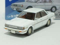 トヨタ クレスタ エクシード（白）85年式 LV-N156c【トミーテック社1/64ミニカー】【トミカの時】