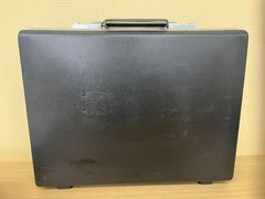 アタッシュケース　カバン　小道具