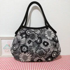グラニーバッグ（北欧風＊花柄＊黒縁 ダークグレー）