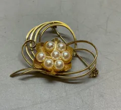 SN262 新品 ハート フラワー モチーフ ゴールド パール ブローチ 重さ 10.2g