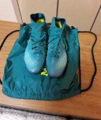 マジスタ フットサルシューズ ハイカットモデル 2025年最新】マジスタ フットサルの人気アイテム - メルカリ