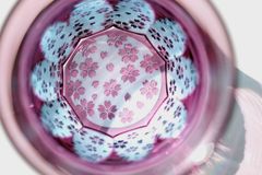 砂切子　サクラサク（金赤×ライトブルー）