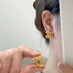 2024年最新】シャネルココマークイヤリングの人気アイテム - メルカリ 