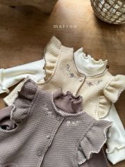 韓国子供服【新品 即納 SALE / 30％OFF 】【1日〜2日発送】2024秋冬新作  MARRON 刺繍ニットベスト　ベビー　キッズ　韓国子供服　韓国こども服　海外　リトルブルーム韓国子供服 正規販売店