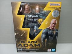 MAFEX BLACK ADAM Gold Suit アクションフィギュア - メルカリ