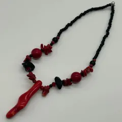 一点物希少品 珊瑚とブラックオニキスの装飾ネックレス 特大トップ アフリカ珊瑚 山珊瑚 アップル珊瑚 スポンジ珊瑚 血赤珊瑚 黒瑪瑙 クロメノウ 黒曜石 天然石 魔除け AL(T)47