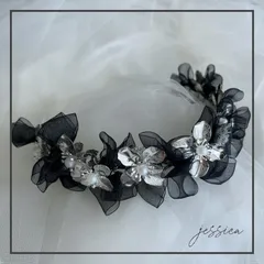 【メルカリ便】フラワーカチューシャ❤︎オーガンジーリボン×シルバー×パール　髪飾り成人式卒業式花冠