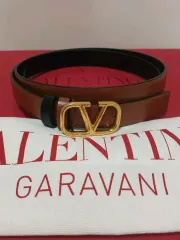 VALENTINO ゴールドバックル ベルト 70/28 VALENTINO ゴールドバックル ベルト 70/28 VALENTINO ゴールド