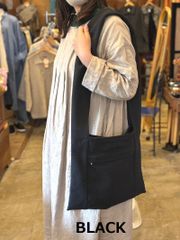 ショルダーバッグ 無地 肩掛けバッグ コットン 幅39㎝ 高さ33㎝ ショルダー高さ50㎝ ファスナー 内ポケット 外ポケット 肩部分の帯太い ブラック レッド ブラウン ベージュ