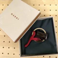 2025年最新】マルニ Marni ブローチの人気アイテム - メルカリ