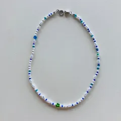 クリアビーズとパールのネックレス