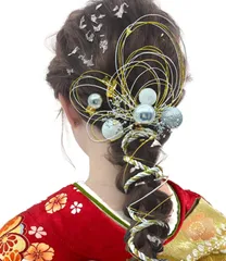 [JZOON] 髪飾り 成人式 水引 和玉 金箔 銀箔 かすみ草 組紐 人気 ロープ ゴールド シルバー ヘアアクセサリー 前撮り 振袖 卒業式 結婚式 和装 袴 着物 浴衣に ブライダル 花嫁 ヘッドパーツ