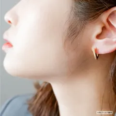 【三角ピアス 色：ゴールド 1ペア】[Adelina Style] フープピアス 三角 ハート 長方形 多角形 人気 つけっぱなし メンズ レディース シンプル リングピアス サージカルステンレス 金属アレルギー対応 男女 両耳 プレゼント