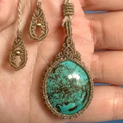 ターコイズのマクラメネックレス