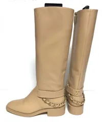 緊急値下げ！早い者勝ち！【極美品】CHANEL シャネル イタリア製 2022AW チェーン ロングブーツ G39171 ココマーク 37C 24㎝位 ベージュ　2A48