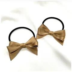 ライトブラウンベージュのサテンテープリボンポニー  kyac