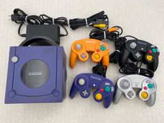 ゲームキューブ 本体　動作品　バイオレット　コントローラー4点のサムネイル