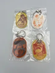 ONE PIECE ワンピース イニシャルアクリルキーホルダー　4個セット
