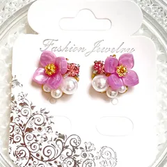 ピンク　お花　フラワー　パール　ビジュー　ハンドメイド　ピアス　イヤリング